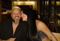 Namorada de Belo diz ter faturado R$ 80 mil ao assumir romance