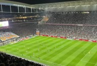 Corinthians se manifesta sobre falha de iluminação na Arena