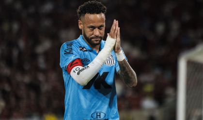 Luva de Pedreiro sai em defesa de Neymar: “Como é que vai jogar sozinho?”