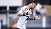 Neymar volta a jogar pelo Santos após quase dois meses longe dos gramados