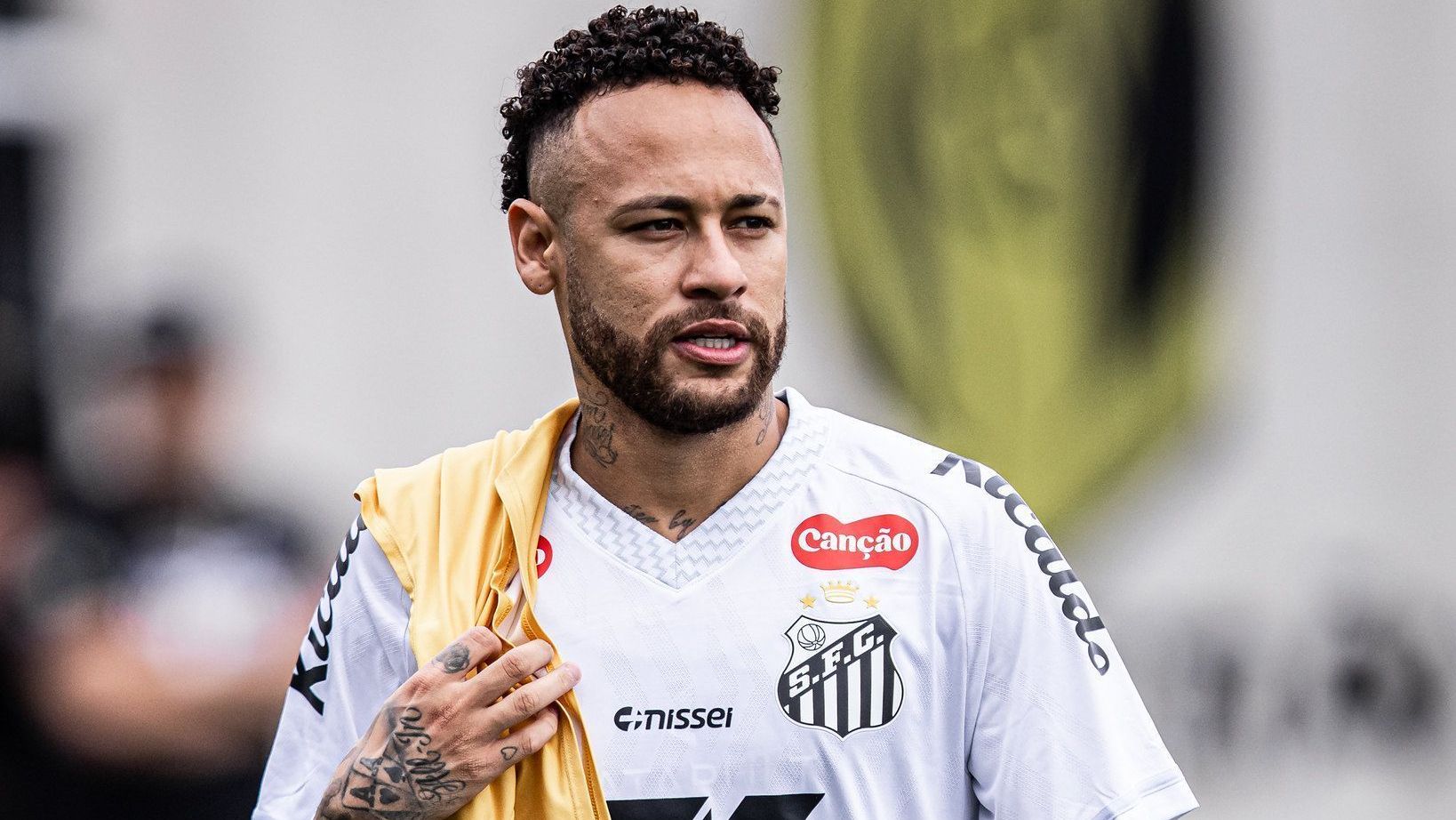 Neymar voltou a jogar pelo Santos no duelo com Fortaleza