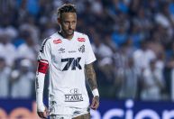Neymar não treina e pode ser desfalque para o Santos contra o Inter