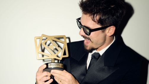 Nicolas Prattes conquista prêmio histórico internacional