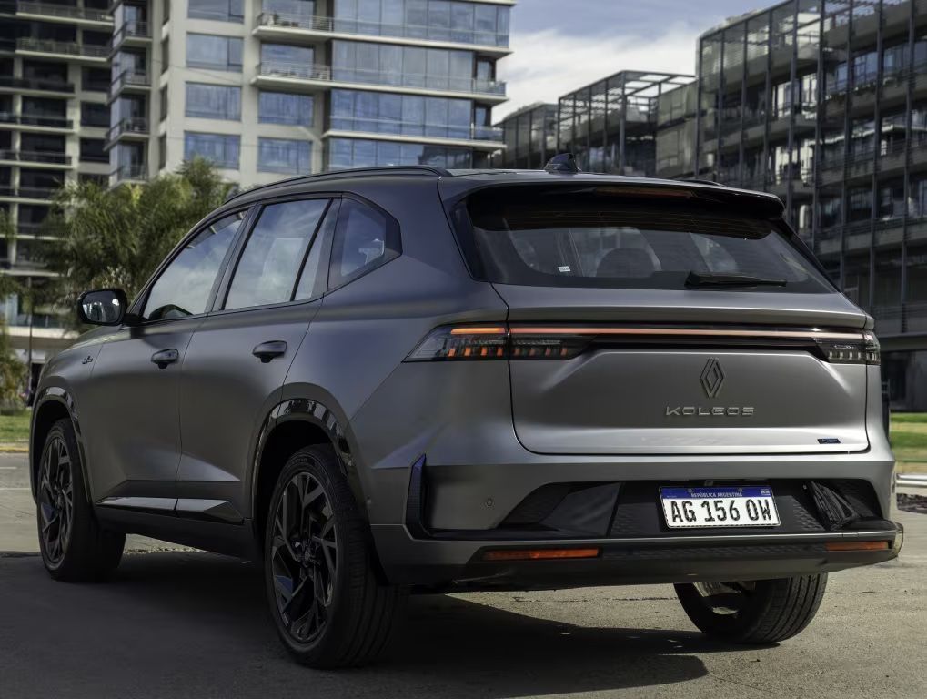 Novo Koleos chega ao Brasil em 2026