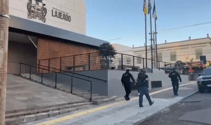 PF prende ex-prefeito em operação sobre fraudes após enchentes no RS