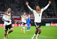 Alemanha domina, goleia a Eslováquia e se classifica para a Copa do Mundo