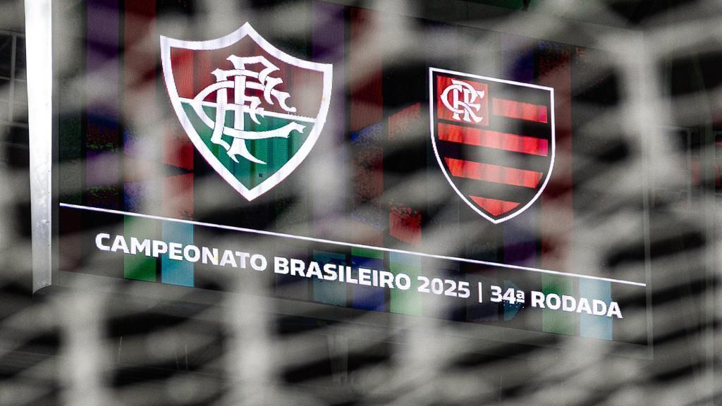 Placar do Maracanã antes do duelo entre Fluminense e Flamengo, pela 34ª rodada