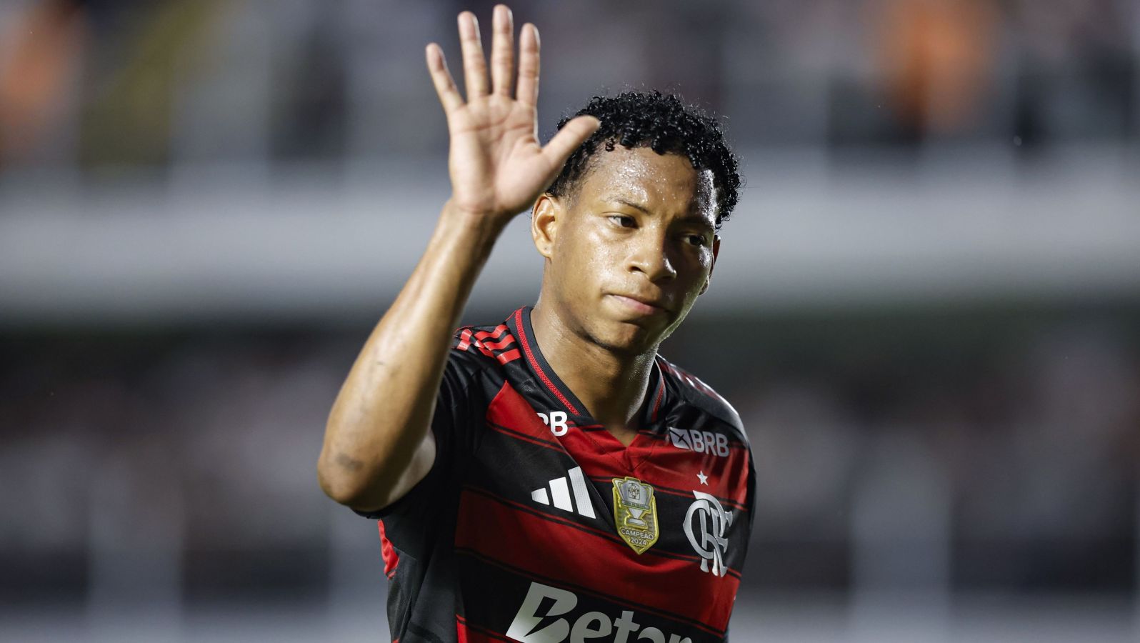 Expulsão de Gonzalo Plata gera revolta no Flamengo em empate com o São Paulo