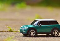 Por que o carro brasileiro continua caro mesmo sendo produzido aqui?