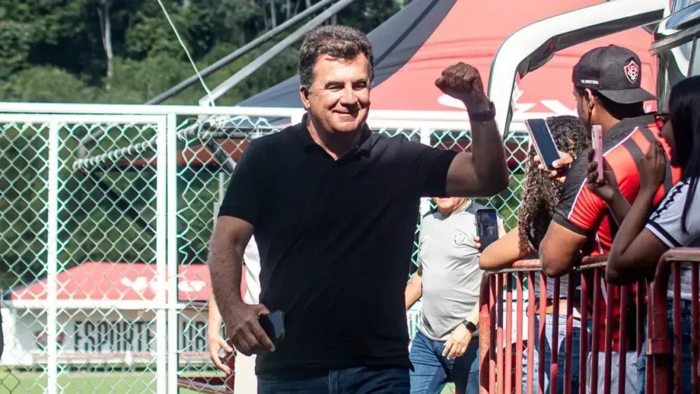 O presidente do Vitória, Fábio Mota