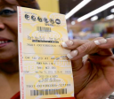 Powerball acumula mais de R$ 3,3 bilhões: sorteio acontece neste sábado