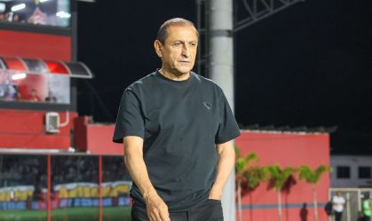 Inter: Ramón Díaz diz que "futebol é para homens, não para meninas"