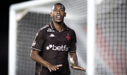 Vasco corre contra o tempo para ampliar contrato do atacante Rayan