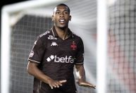 Vasco corre contra o tempo para ampliar contrato do atacante Rayan