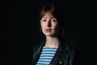 Livros de Sally Rooney podem deixar prateleiras do Reino Unido; entenda