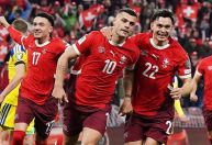 Suíça goleia a Suécia e se aproxima de classificação à Copa do Mundo