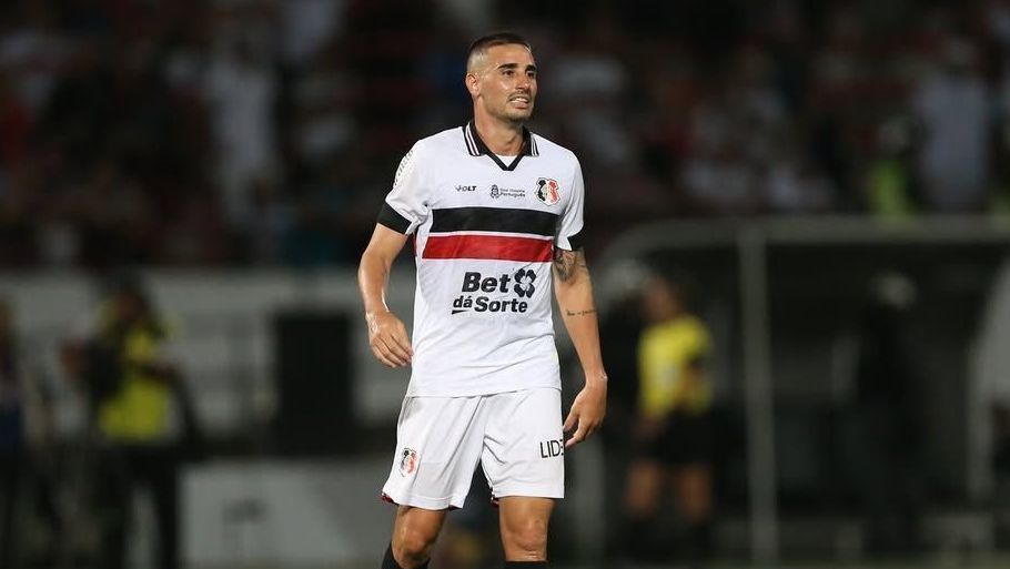 Thiago Galhardo na sua passagem pelo Santa Cruz