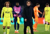 Frank mantém confiança no processo em meio à primeira crise no Tottenham