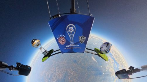 Réplica do troféu e bola da final da Copa Sul-Americana são enviadas para o espaço pela Conmebol
