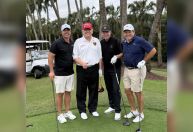 Após ameaça à Venezuela, Trump publica foto jogando golfe na Flórida