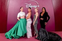 Kim Kardashian, Naomi Watts e mais vão à exibição de "Tudo é Justo" no Rio