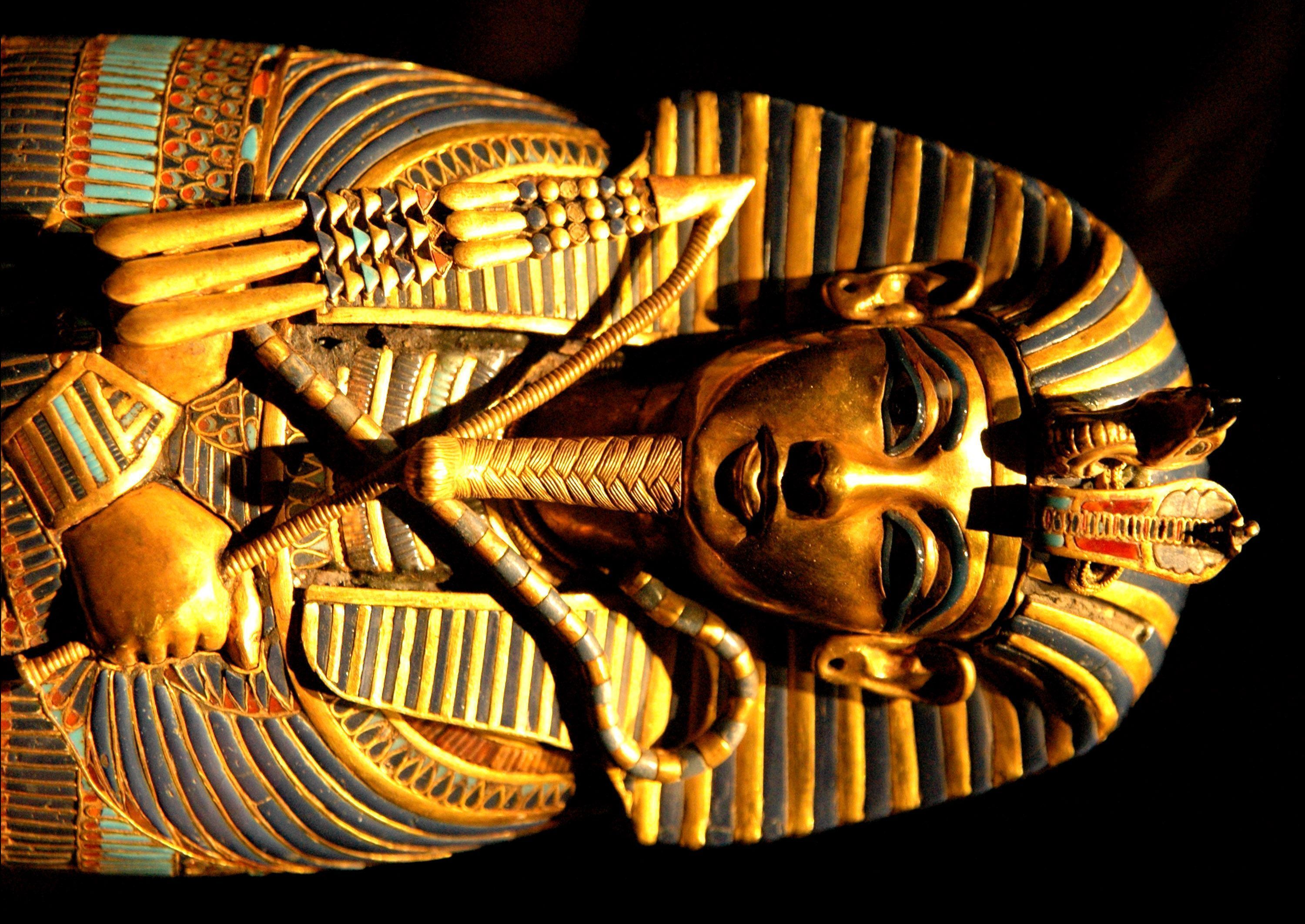 "Tutankhamun and the Golden Age of the Pharaohs" Returns to LACMA for a Five-Month Engagement - Opening Day - June 15, 2005