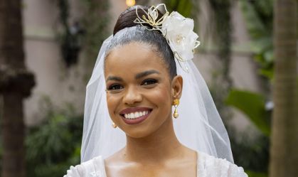 Romântico e artesanal: veja vestido de noiva de Dita em "Êta Mundo Melhor"