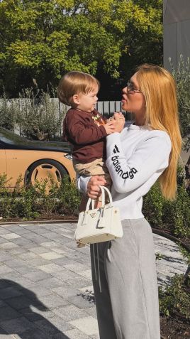 Virginia ostenta bolsa de R$ 28 mil que ganhou de Vini Jr. • Instagram / Virginia