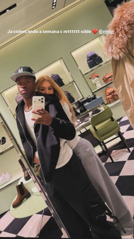 Após boatos de término, Virginia posta foto com Vini Jr.: "Saudade" • Instagram/ Virginia