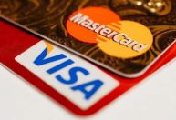 Visa e Mastercard chegam a acordo sobre taxas com comerciantes dos EUA