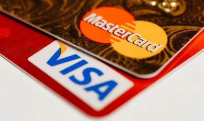 Visa e Mastercard chegam a acordo sobre taxas com comerciantes dos EUA