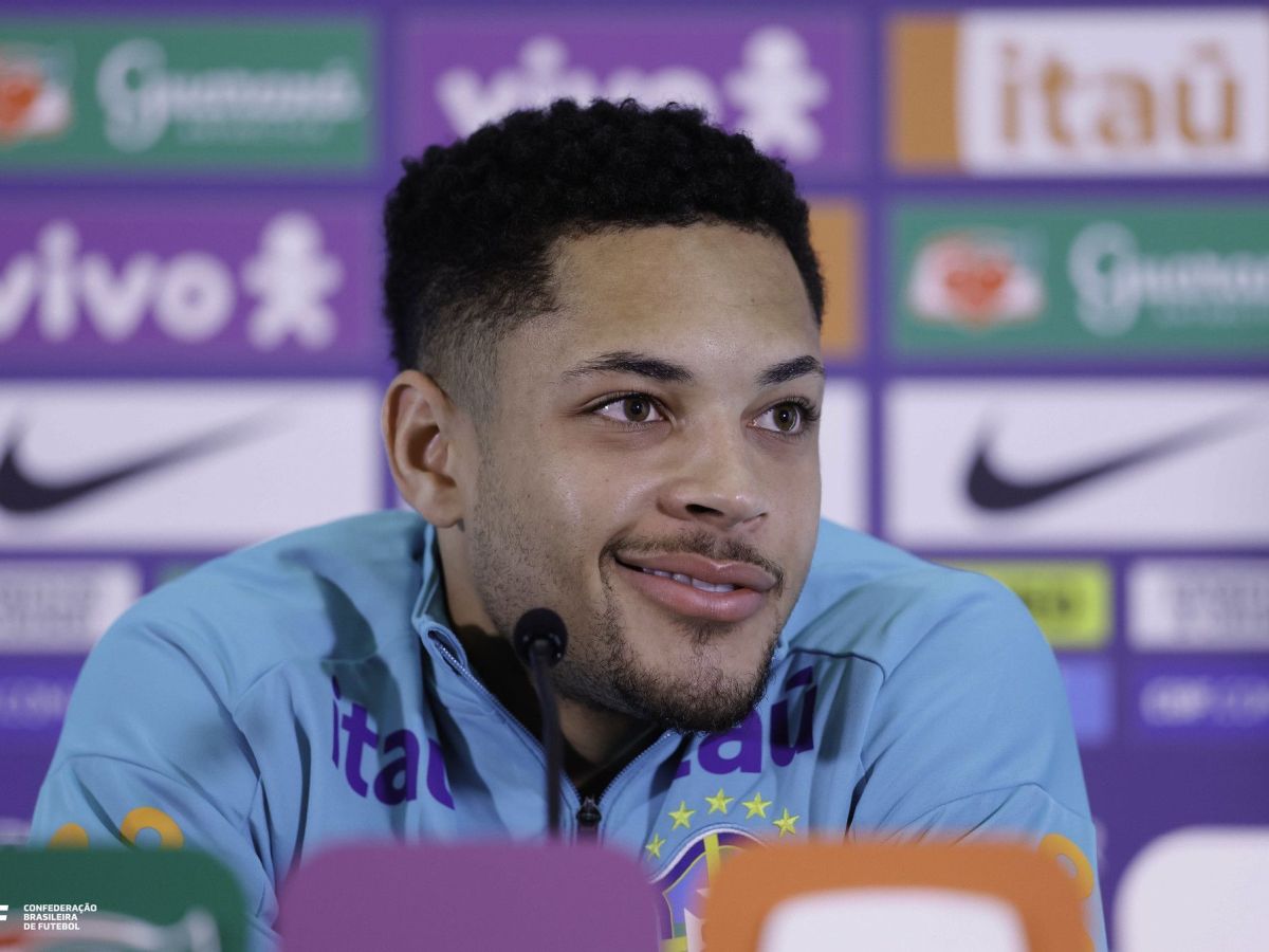 Vitor Roque ganha força com Ancelotti e vira dúvida para jogo decisivo no Palmeiras