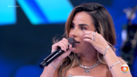 Wanessa Camargo se emociona com homenagem no "Domingão com Huck"