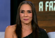 "Eu me arrependi de ter mostrado os seios", diz eliminada de "A Fazenda"