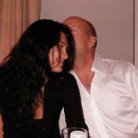 Demi Moore choca com novo visual na Milan Fashion Week e fala sobre Bruce Willis