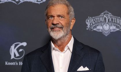 Mel Gibson anuncia fim da relação de 9 anos: "Abençoados com filho"