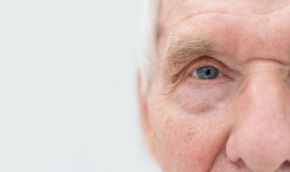 Degeneração macular: tratamento com células-tronco recupera parte da visão