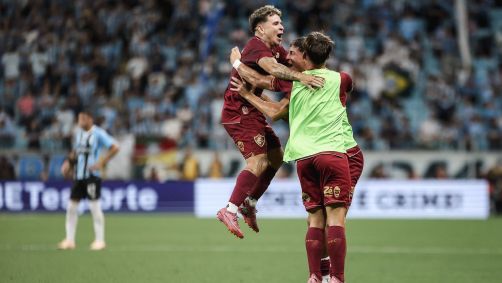 Soteldo comemorando gol contra o Grêmio nesta terça (2)