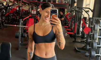 Ana Castela mostra evolução no shape após pegar firme na academia; veja