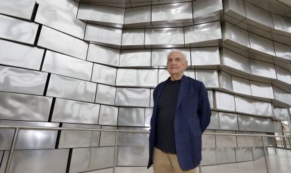 Morre Frank Gehry, arquiteto mundialmente renomado, aos 96 anos