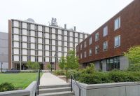 Prefeito: Tiroteio ocorreu no prédio de engenharia e física de universidade