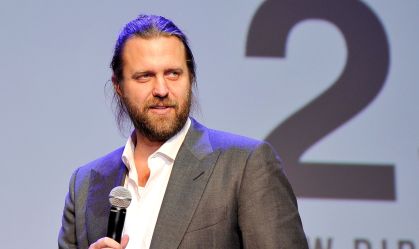 Diretor rouba dinheiro de série e torra investimento milionário da Netflix