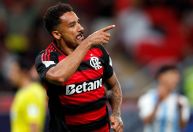 Veja gol de Danilo que ampliou para o Flamengo contra o Pyramids