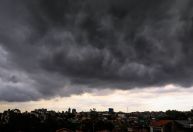 2026 começa com enfraquecimento do calor e alerta de tempestade em SP