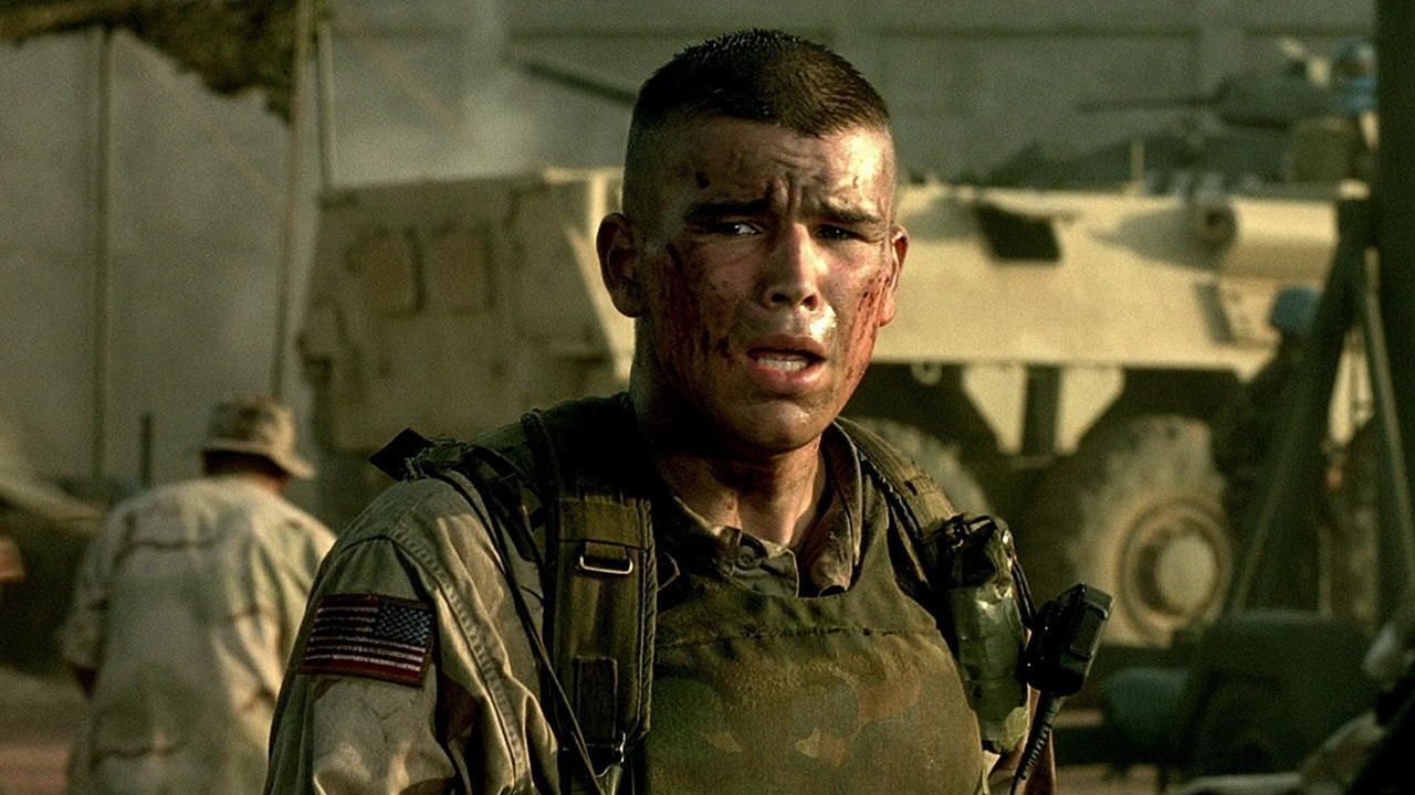 Falcão Negro em Perigo (2001)