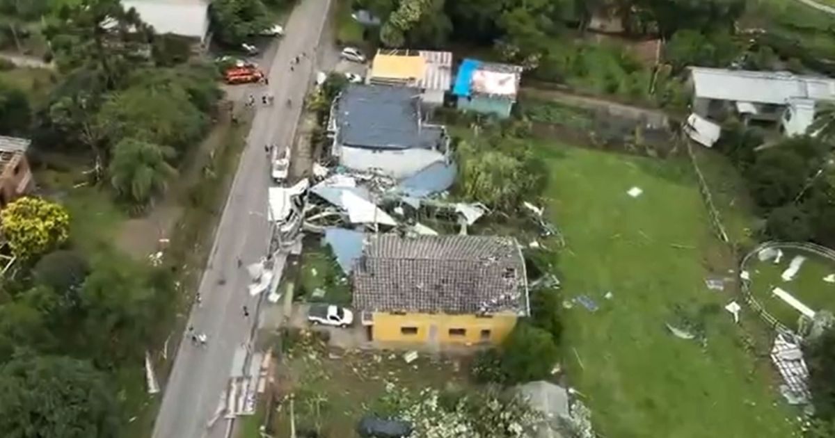 Tornado com ventos de 100 km/h devastam Farroupilha (RS); veja imagens