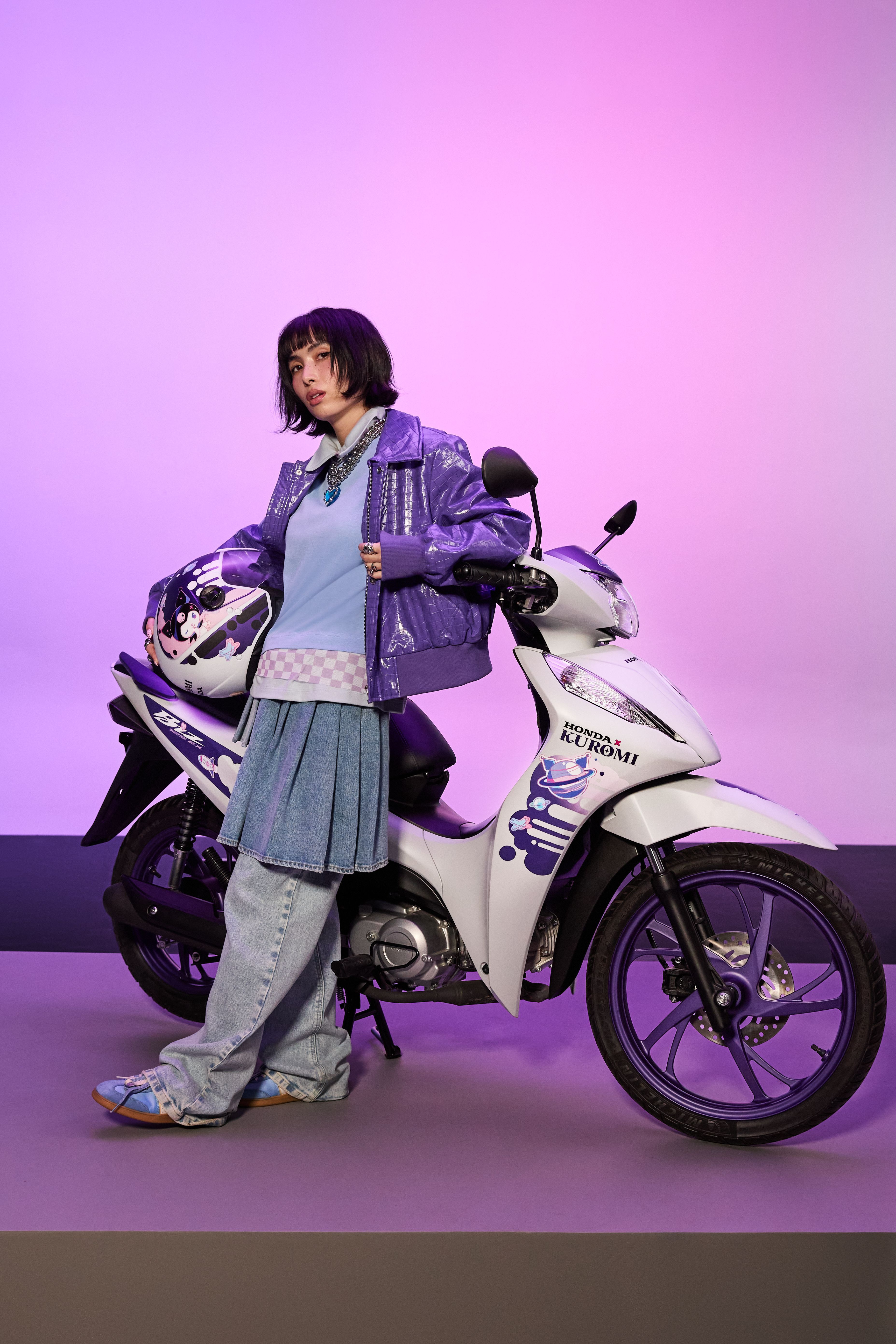 Honda apresenta motos inspiradas na Kuromi; veja modelos | CNN Brasil