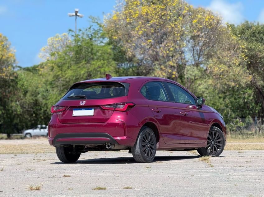 Novo Honda City hatch Touring • Rodrigo Barros/CNN