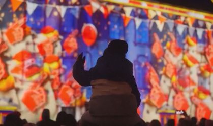 Veja: Espetáculo de luzes de inverno ilumina cidade na Itália