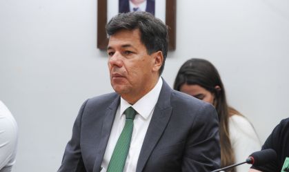 Relator apresenta parecer da PEC da Segurança a líderes nesta terça